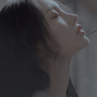 9张高清小清新美女意境头像 氛围感拉满的女生头像合集