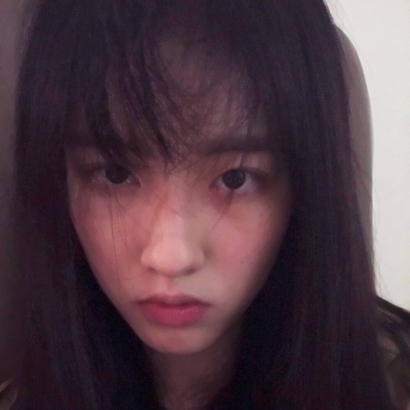 36张高清时尚潇洒女生头像 适配微信的氛围感头像合集