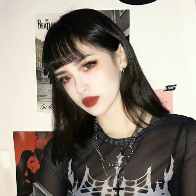 21张高清霸气暗系超酷女生头像合集