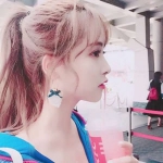 12张高清青春感拉满的时尚女生QQ头像