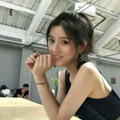 35张高清新潮女生非主流头像 好看的女头素材合集