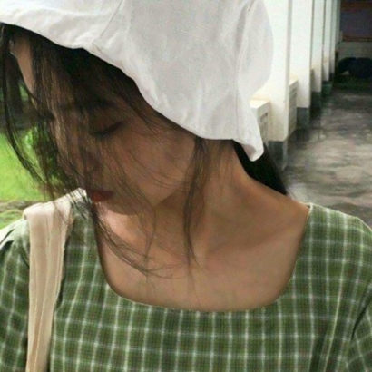 22张高清绿色系女生QQ头像 个性好看的女生头像合集