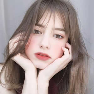 18张氛围感拉满！欧美淡雅气质女生微信头像