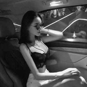 高冷又带点小性感！这套霸气御姐女生头像太绝了（14张）