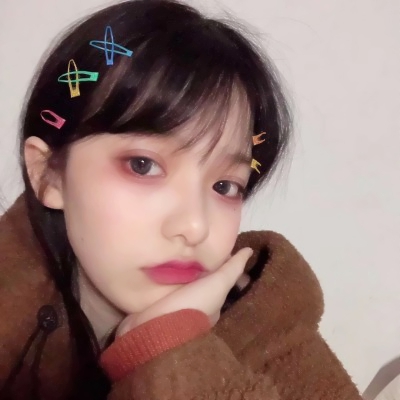 36张高清女生QQ头像 每一张都让人一眼心动