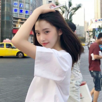 30张高清意境感拉满的QQ唯美女生头像
