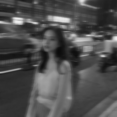 20张高清可爱黑白模糊女头像合集