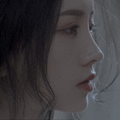 9张高清小清新美女意境头像 氛围感拉满的女生头像合集