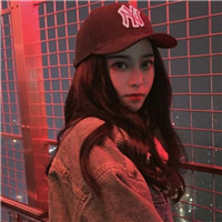 韩系红色系女生头像合集 18张好看的韩版红色女生头像