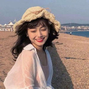 女生头像合集来啦！16张高清唯美又时尚的女生头像图