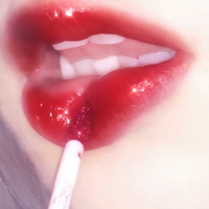 8张霸气红唇女生头像 又飒又好看的御姐范头像合集