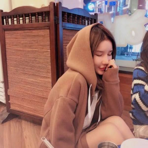 16张高清小清新时尚女生头像 氛围感拉满