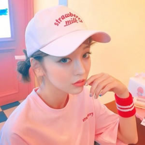 女生时尚可爱微信头像合集 共18张可选