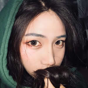 16张高清霸气快手女生头像 超飒超有气场