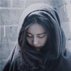 16张氛围感拉满的伤感女生微信头像 温柔又带点意境