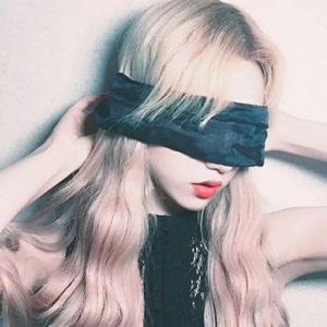 16张高清高冷霸气个性女生头像合集