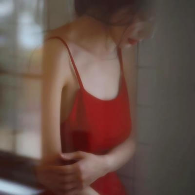 23张高清高贵冷艳女人味头像合集 自带成熟性感氛围感的女生头像合集