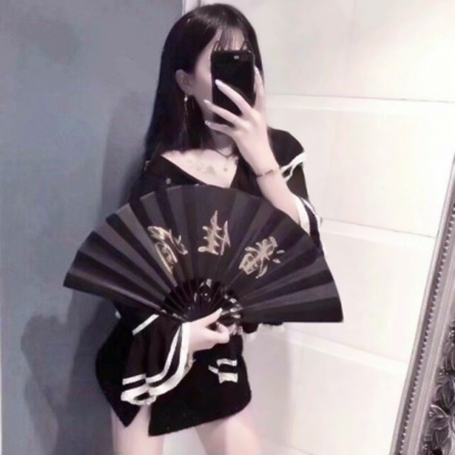 28张高清霸气御姐女头像 又美又飒的女生头像合集