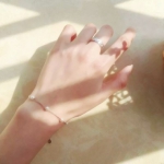 手控女生看过来！36张高清唯美意境手部头像图