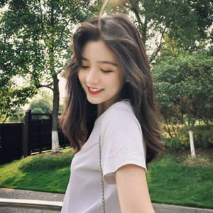 11张高清森系清新感阳光女生头像合集