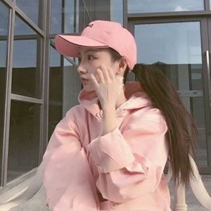 16张高清萌系粉色真人女生头像 软妹感拉满