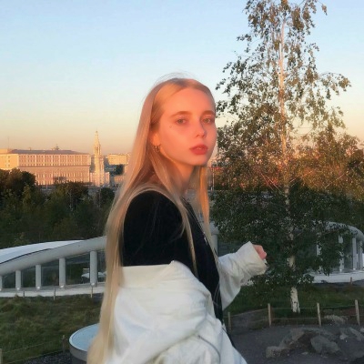 个性外国美女头像合集 24张不同风格的高颜值头像来了