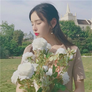 12张高清长发女生唯美QQ头像合集