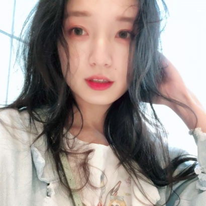 30张气质拉满的成熟女生头像 高清质感直接拿捏
