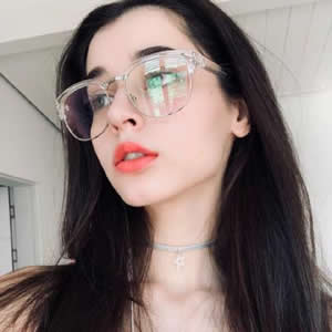 微信女生欧美霸气头像 12张高清时尚款合集
