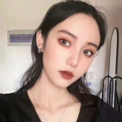 24张高清成熟韵味女生头像 沉稳气质感拉满