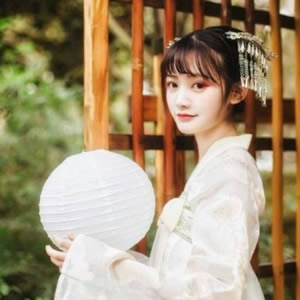 16张高清好看的女生小清新古风唯美头像