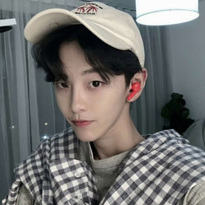 男生超拽冷酷霸气头像合集！14张高清微信头像直接用