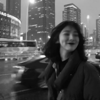 12张高清丧系黑白真人女生头像，氛围感拉满