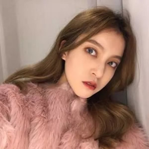 16张高清高冷霸气个性女生头像合集