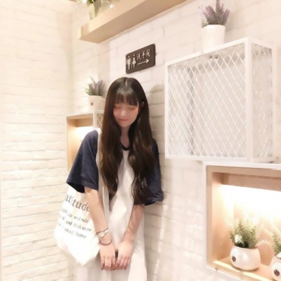 13张高清女生唯美时尚头像 微信头像素材直接存