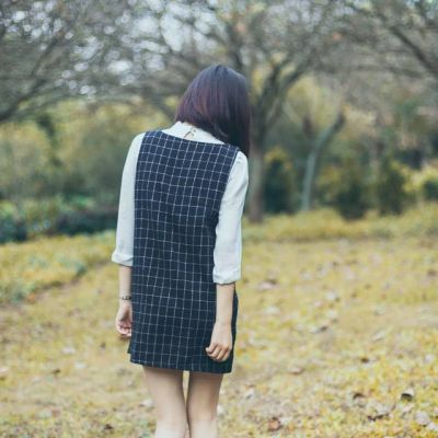 7张氛围感拉满！气质女生背影侧脸唯美头像合集
