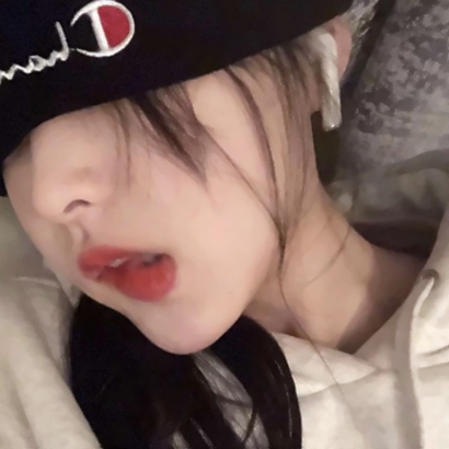 22张简约气质款闺蜜头像 高清时尚女生头像合集