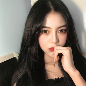 当下超火的网红酷飒女生头像 16张高清美图合集