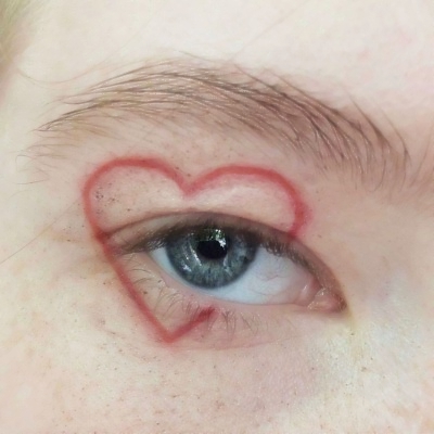 女生单眼头像合集！18张高清个性眼睛头像来了