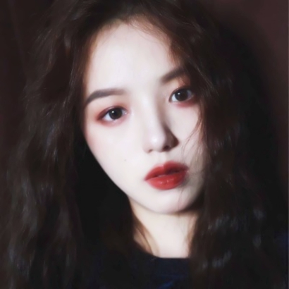 36张高清时尚潇洒女生头像 适配微信的氛围感头像合集