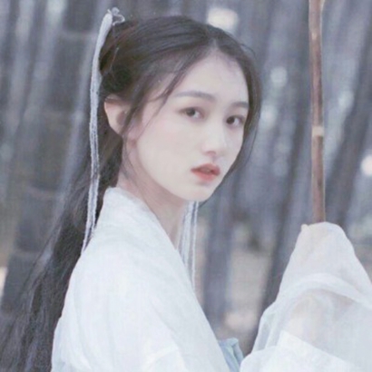 28张高清冷淡风真人古风女生头像合集
