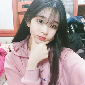 16张高清萌系粉色真人女生头像 软妹感拉满
