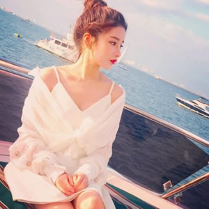 16张高清清新感成熟美女生活照头像