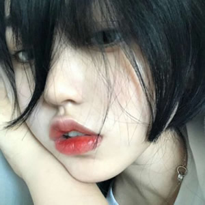 16张高清帅气女生短发QQ头像 直接拿来用