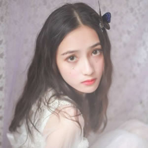 16张简约气质款女生高清头像合集