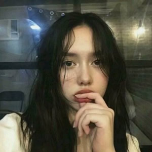 女生韩版潮流头像合集 14张高清好看的女生头像素材
