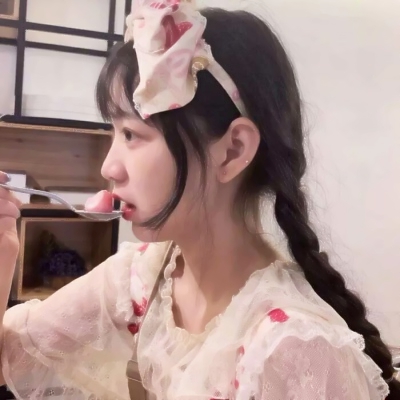 20张甜妹花痴头像合集 软萌少女感拉满