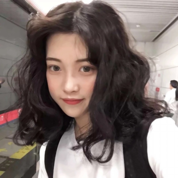 15张超清可爱女网红正脸头像 适合当头像的女生正脸照