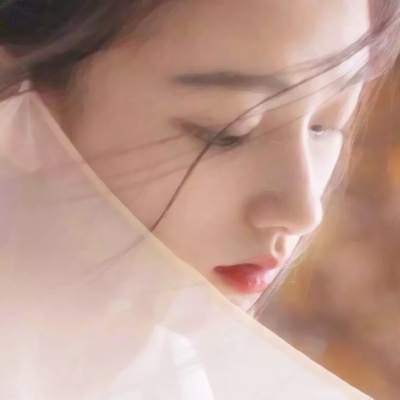 16张真人古风女生头像 清透仙气又淡雅高级