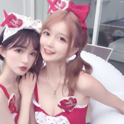 8张高清真人双生闺蜜头像 好看又适配女生头像需求